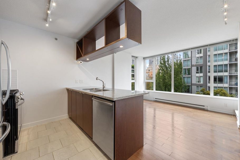 504 1001 Richards Street Vancouver, BC - 7