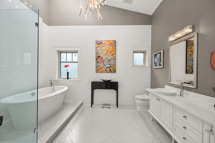 2967 W 43rd Avenue Vancouver, BC - 25