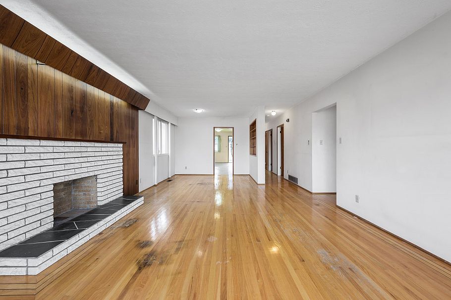 3220 E 19th Avenue Vancouver, BC - 20