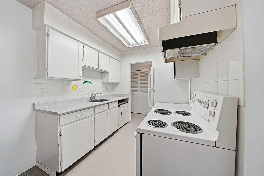 215 3150 Prince Edward Street Vancouver, BC - 10