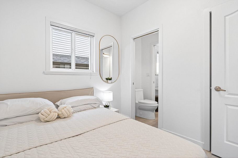 1368 E 7th Avenue Vancouver, BC - 23