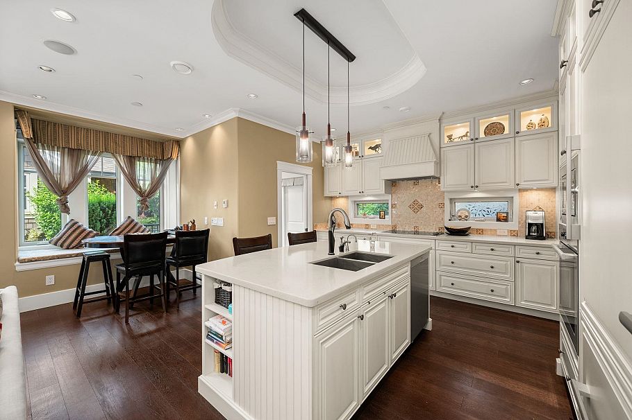 2967 W 43rd Avenue Vancouver, BC - 15