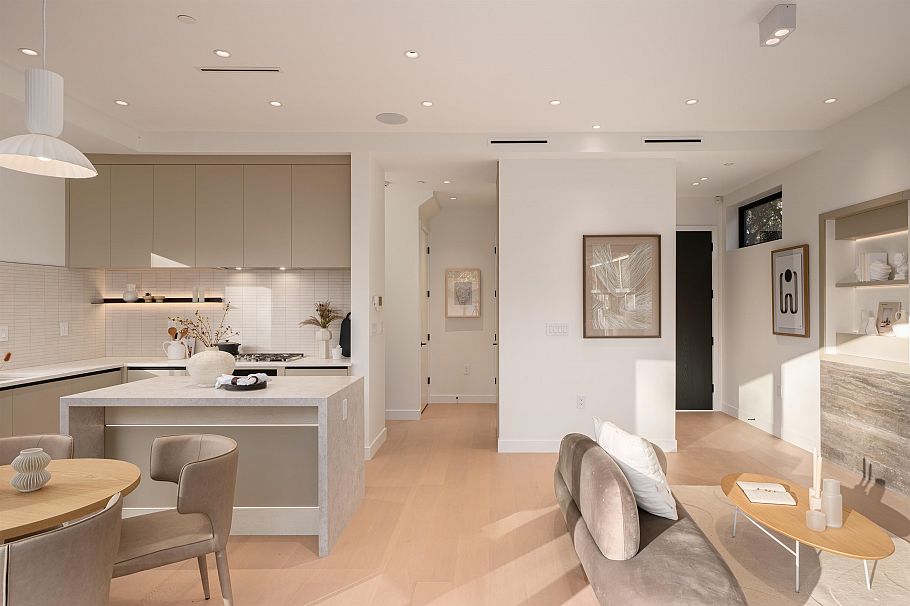 2 4018 W 21st Avenue Vancouver, BC - 9