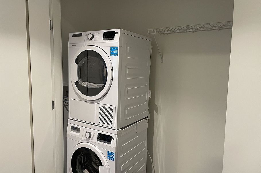 210 8138 Fraser Street Vancouver, BC - 14