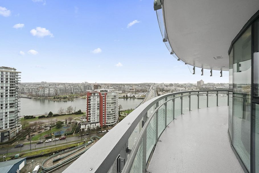 1884 87 Nelson Street Vancouver, BC - 34