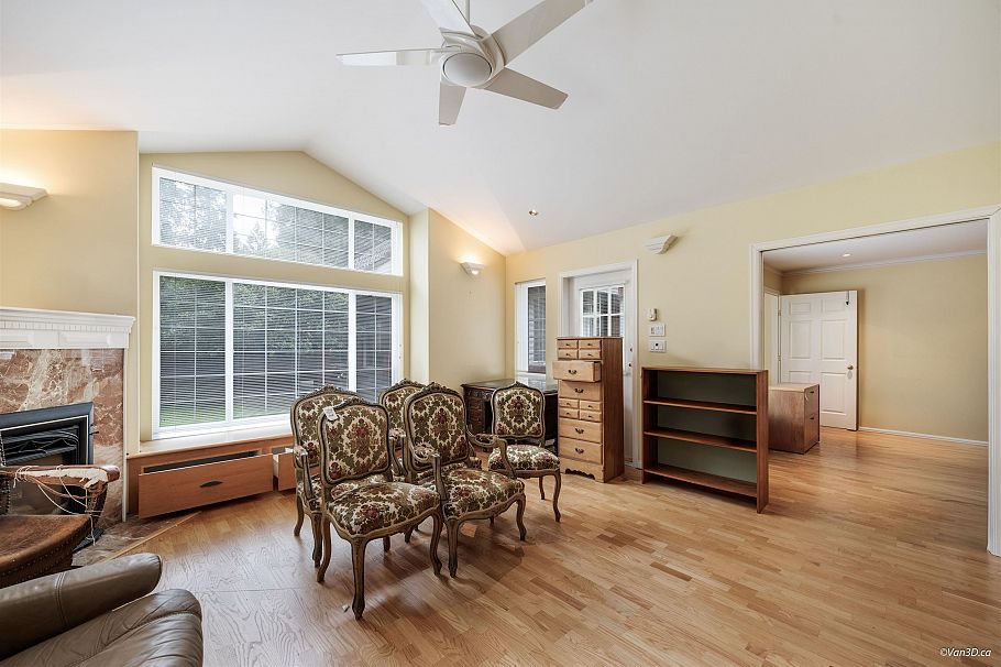 1226 Seymour Boulevard North Vancouver, BC - 36