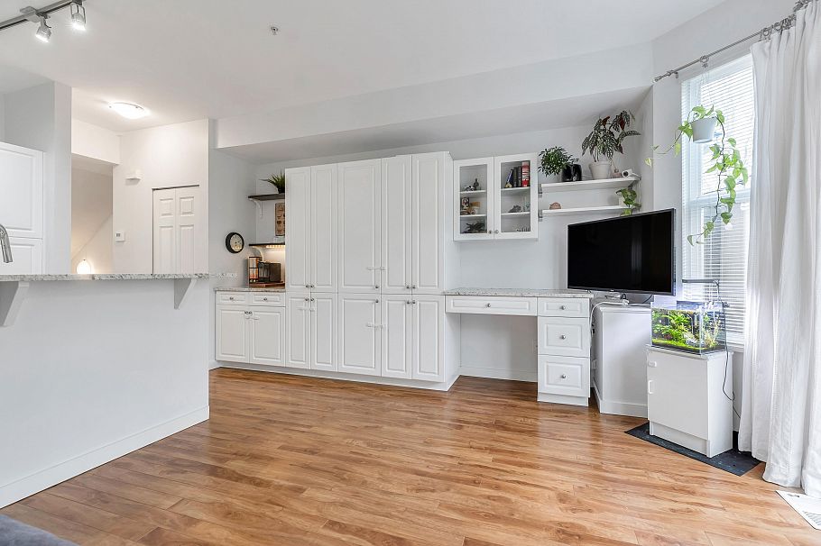 8533 Aquitania Place Vancouver, BC - 9