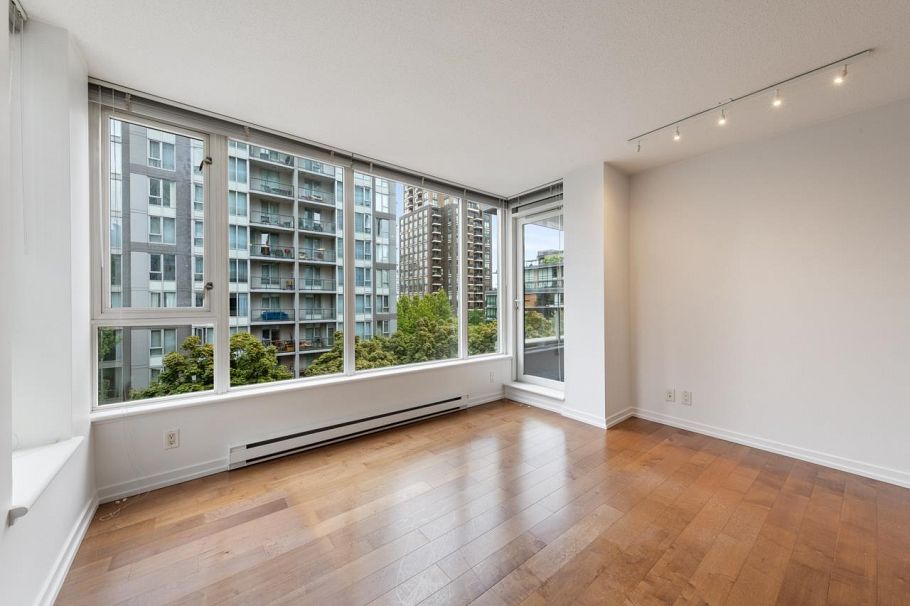 504 1001 Richards Street Vancouver, BC - 11