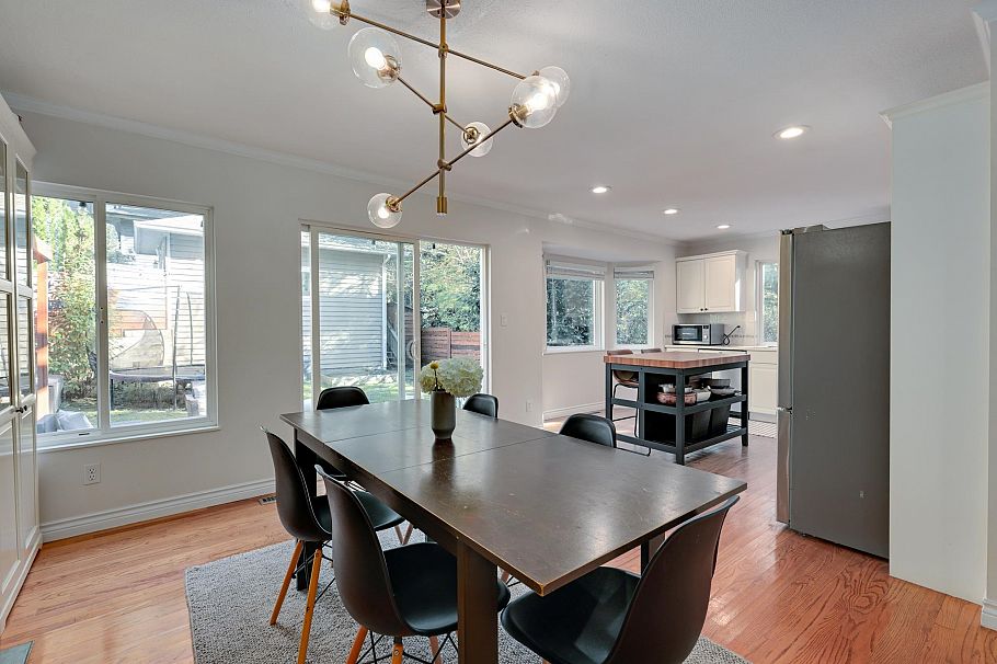 1400 Riverside Drive North Vancouver, BC - 12