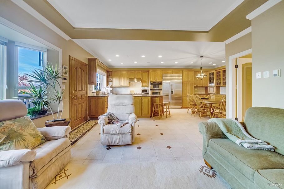 1627 E 34th Avenue Vancouver, BC - 14