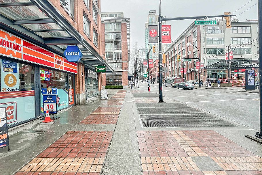 1103 212 Davie Street Vancouver, BC - 24