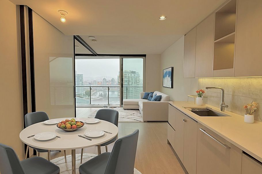 2612 89 Nelson Street Vancouver, BC - 1