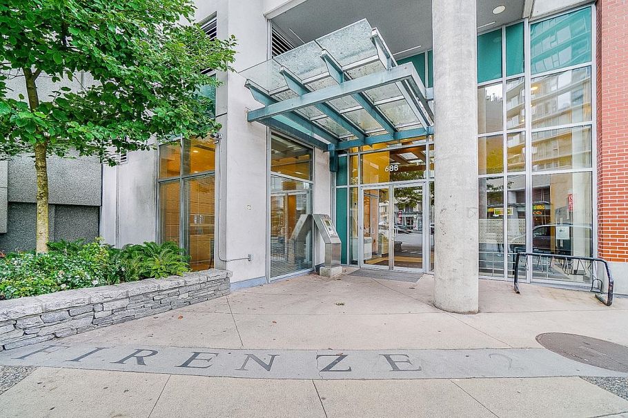 1709 688 Abbott Street Vancouver, BC - 3