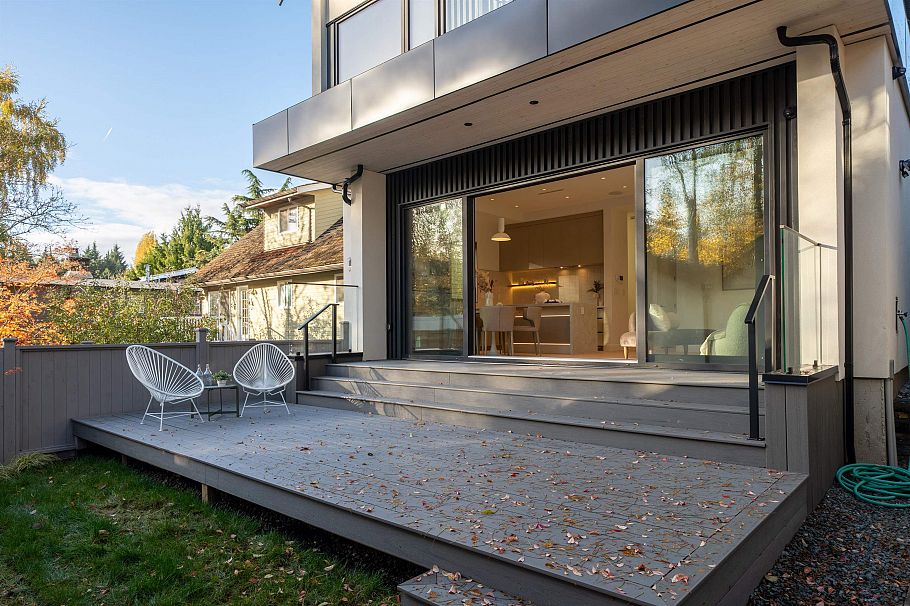 2 4018 W 21st Avenue Vancouver, BC - 21