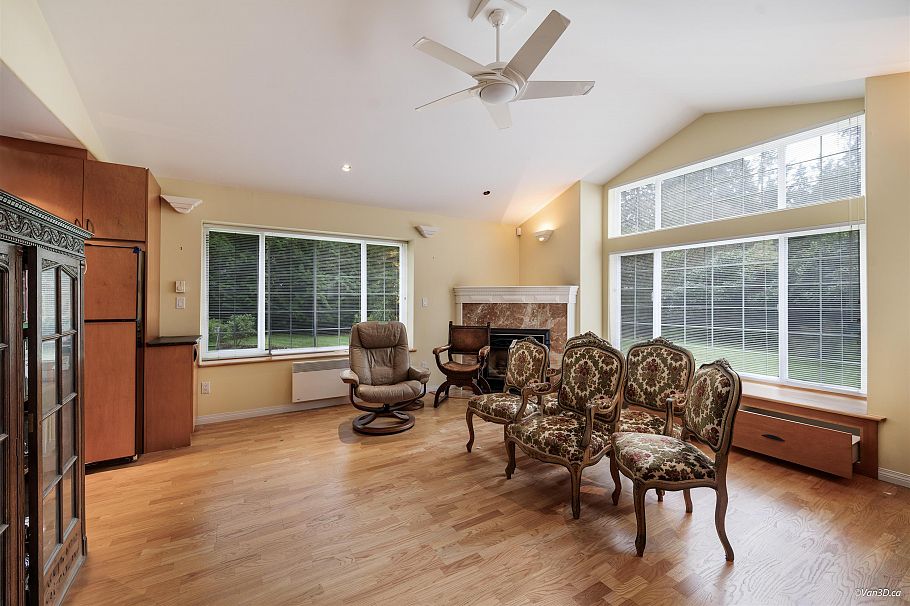 1226 Seymour Boulevard North Vancouver, BC - 35