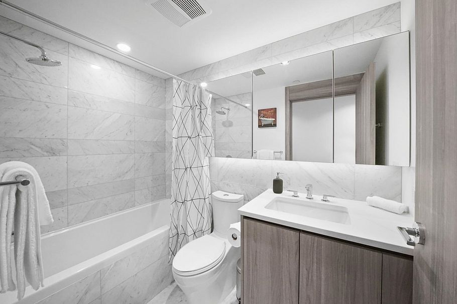 1884 87 Nelson Street Vancouver, BC - 29