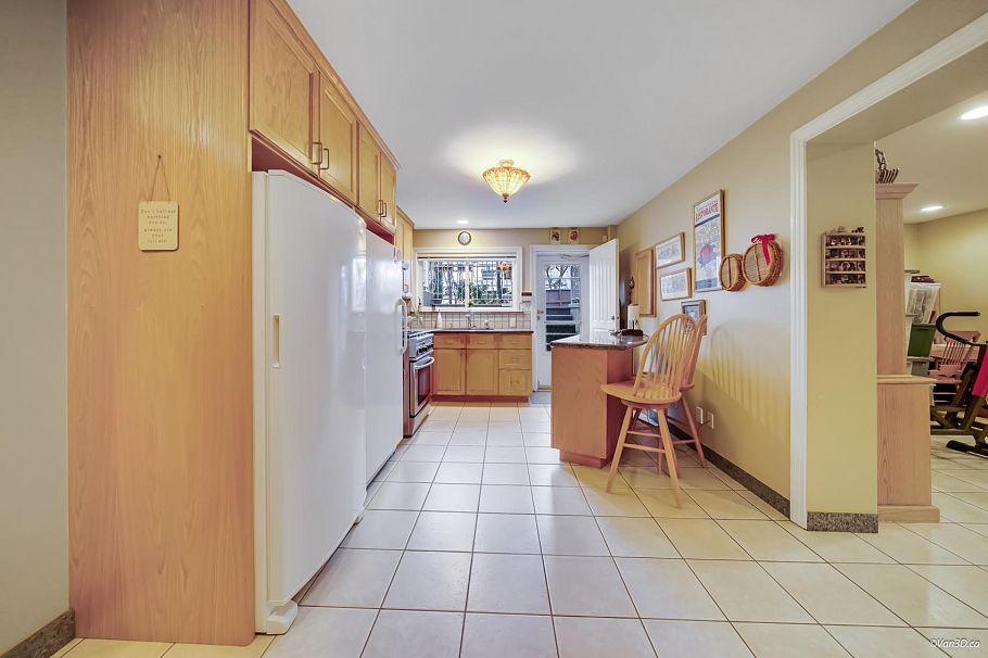 1627 E 34th Avenue Vancouver, BC - 28