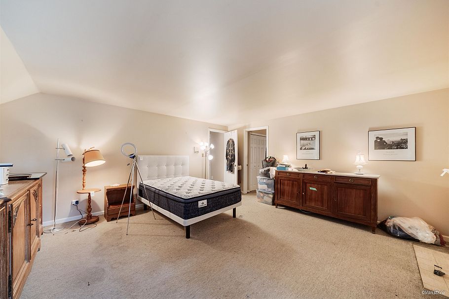 1226 Seymour Boulevard North Vancouver, BC - 20