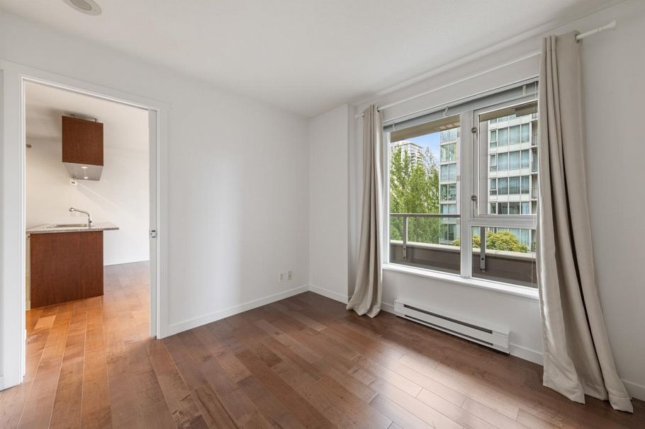 504 1001 Richards Street Vancouver, BC - 17