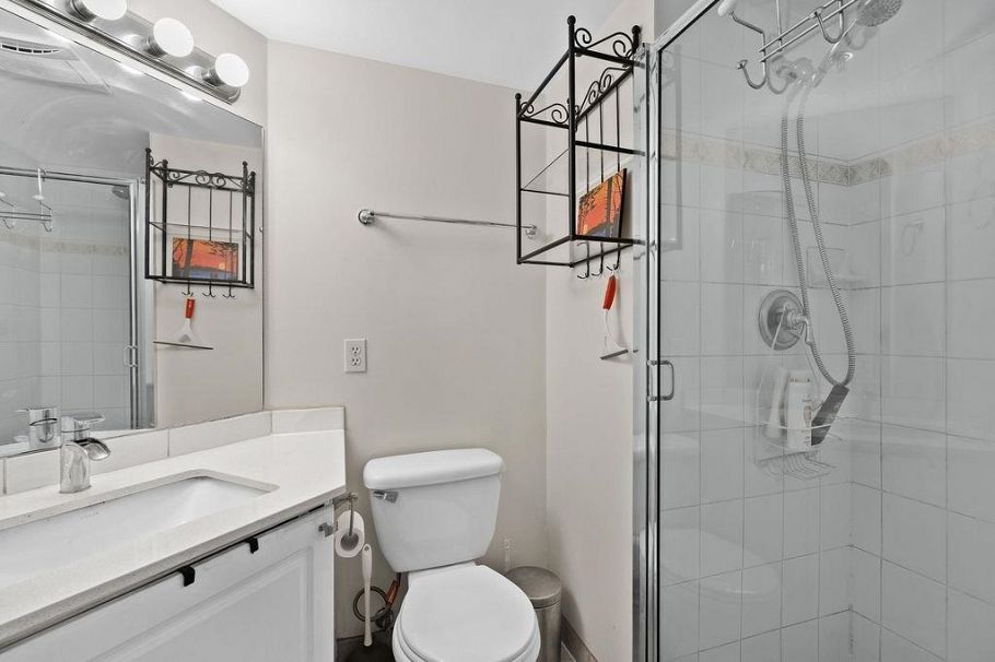 208 2025 Stephens Street Vancouver, BC - 11