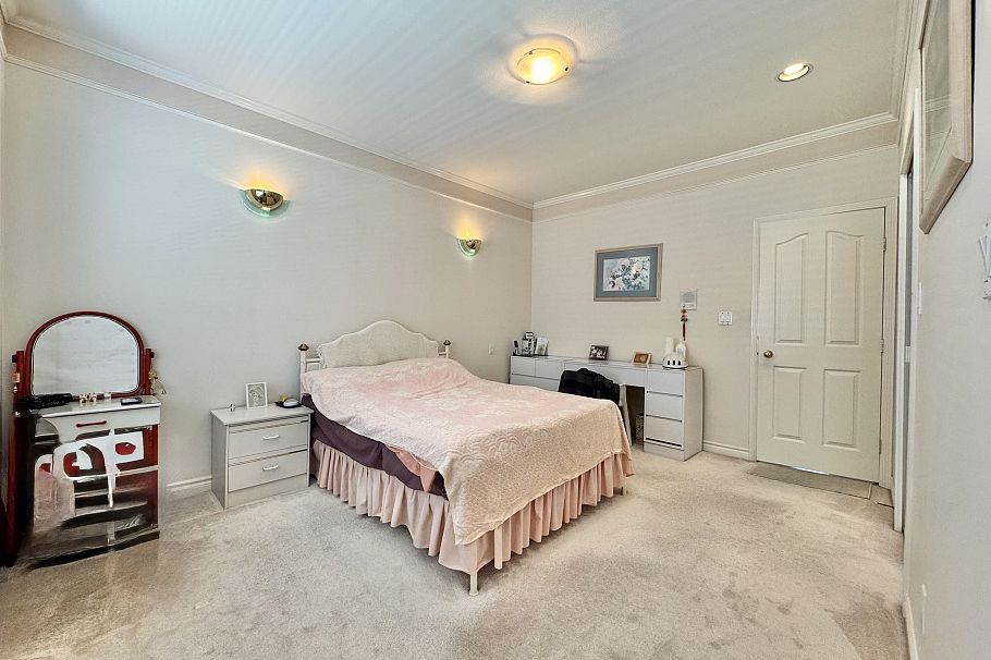 3632 E 28th Avenue Vancouver, BC - 4