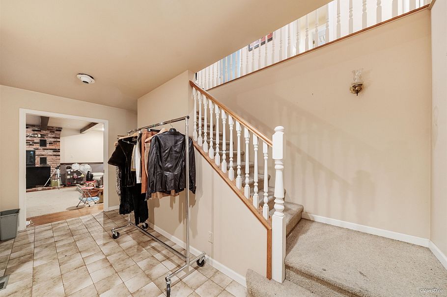 1226 Seymour Boulevard North Vancouver, BC - 19