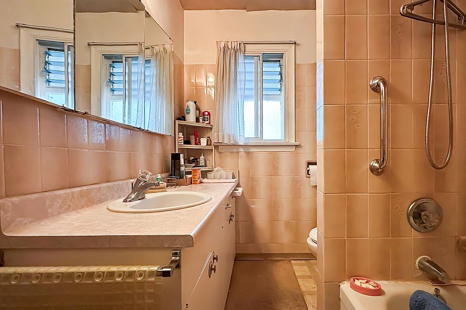 3140 E 52nd Avenue Vancouver, BC - 15