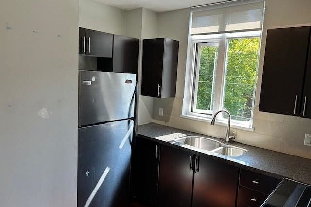 301 2520 Manitoba Street Vancouver, BC - 11