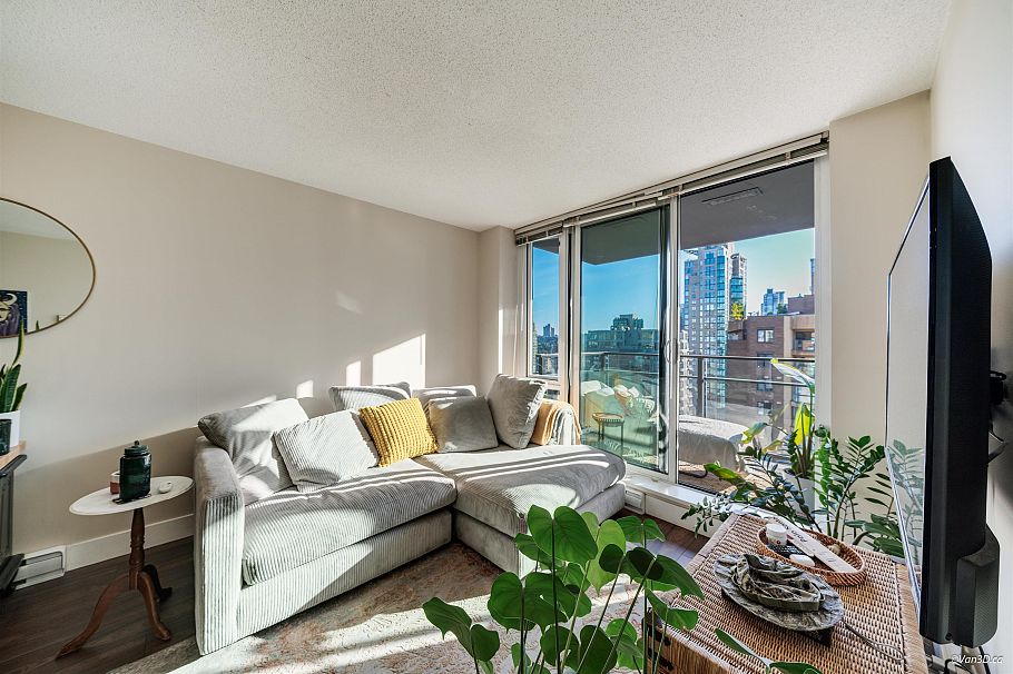 1602 1088 Richards Street Vancouver, BC - 12