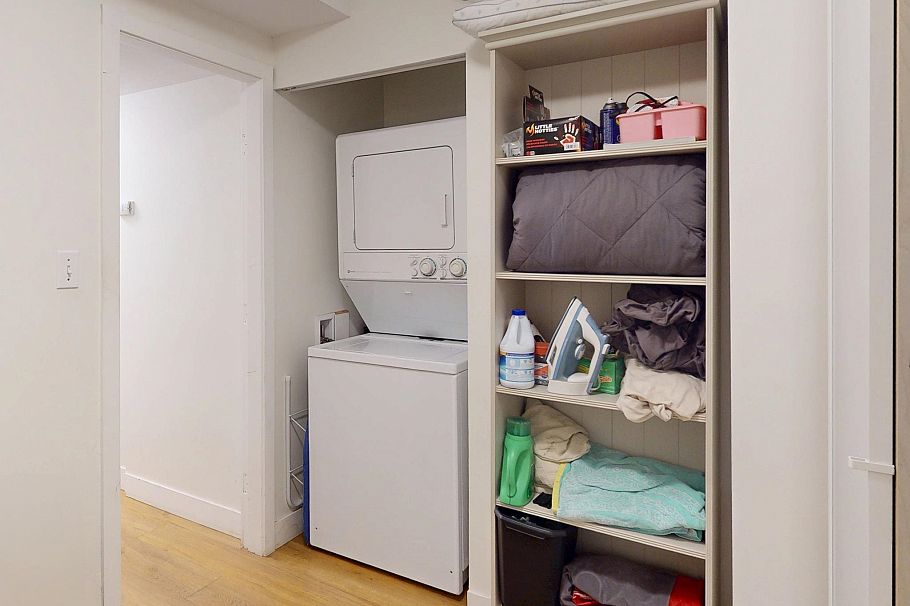 1400 Riverside Drive North Vancouver, BC - 32