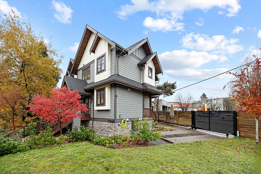 908 E 17th Avenue Vancouver, BC - 29