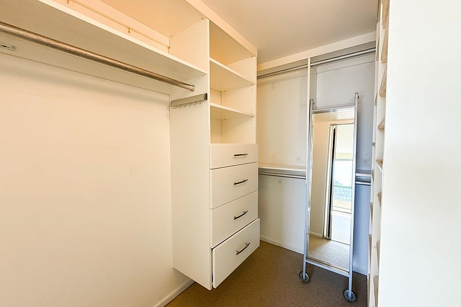 1103 212 Davie Street Vancouver, BC - 11