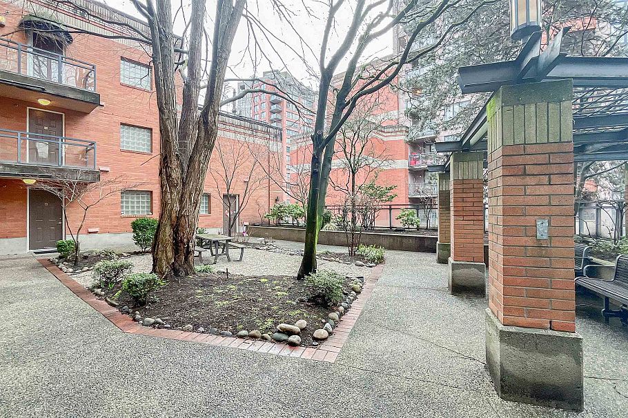 1103 212 Davie Street Vancouver, BC - 22