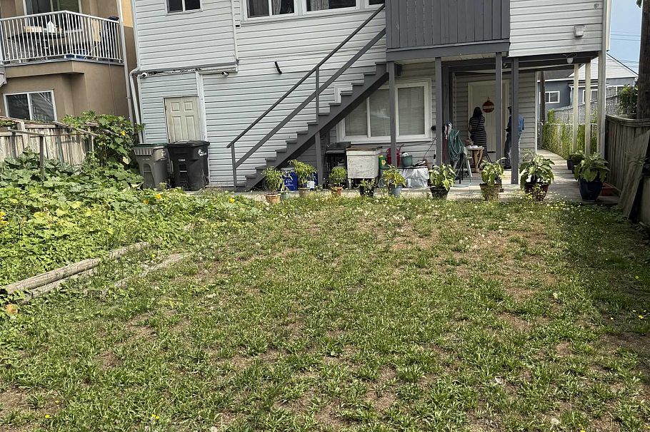 8125 St. George Street Vancouver, BC - 23