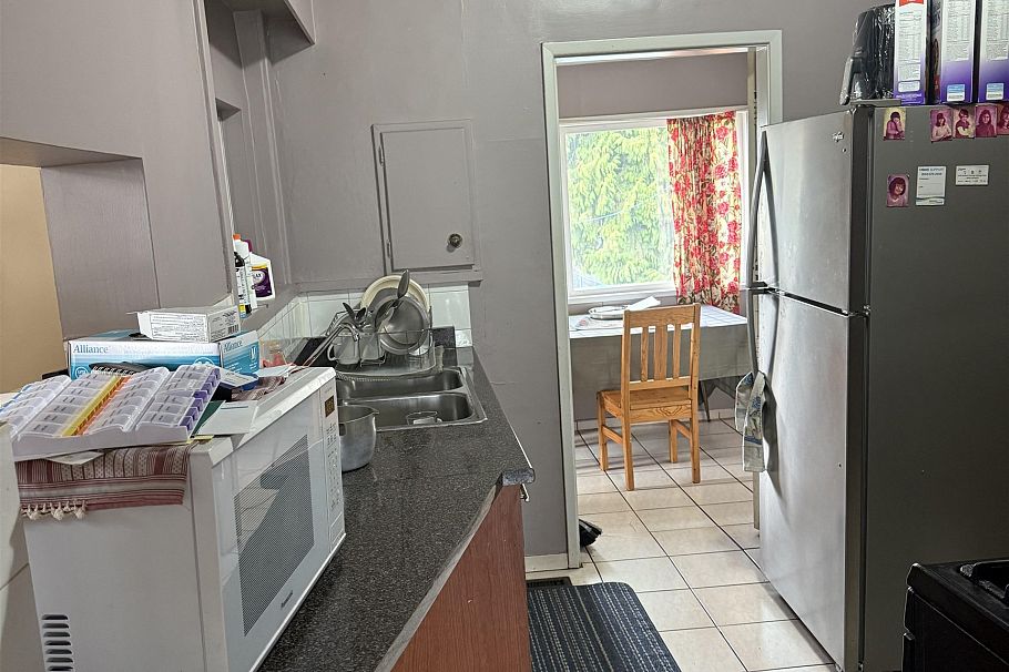 8125 St. George Street Vancouver, BC - 7