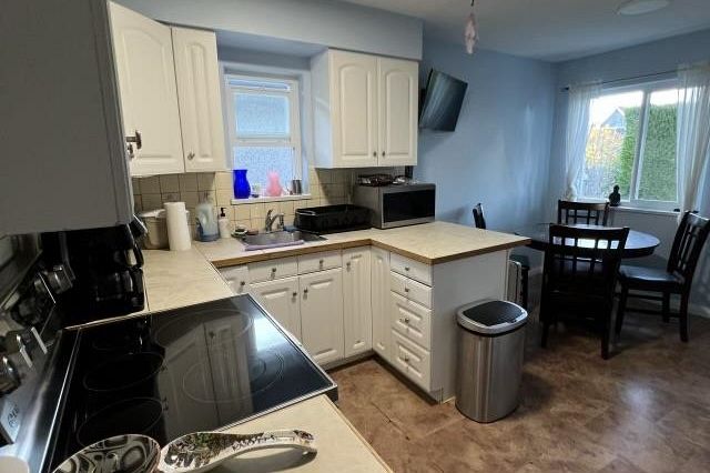 447 E 30th Avenue Vancouver, BC - 5