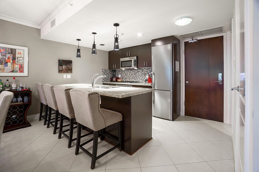 903 133 E Esplanade North Vancouver, BC - 7