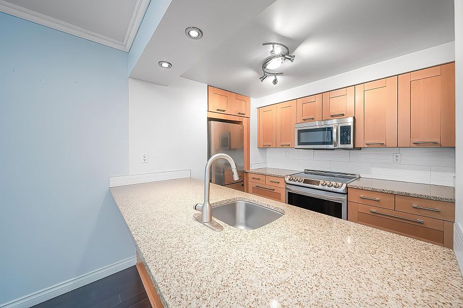 602 1270 Robson Street Vancouver, BC - 5