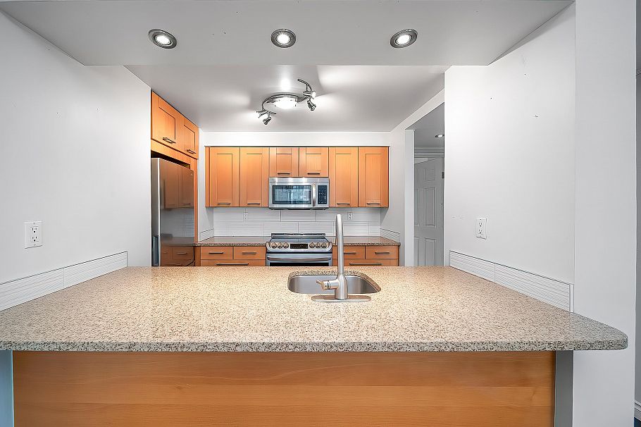 602 1270 Robson Street Vancouver, BC - 6