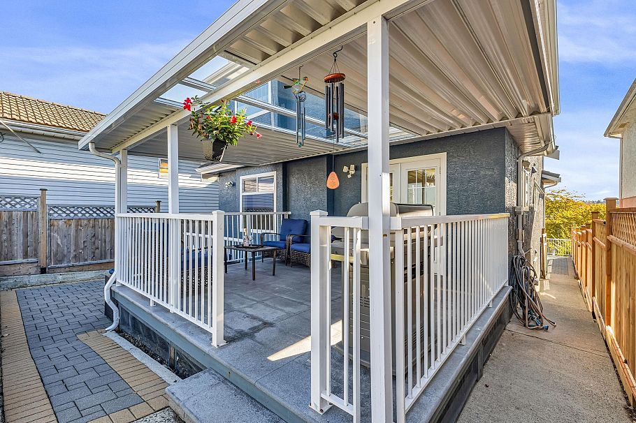 3191 E 8th Avenue Vancouver, BC - 35