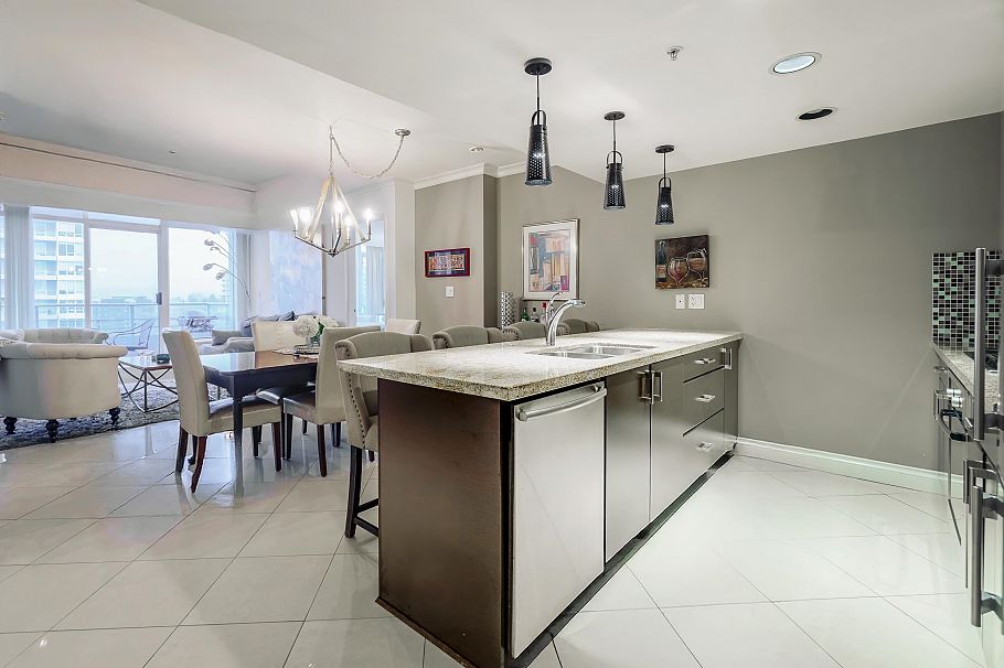 903 133 E Esplanade North Vancouver, BC - 8