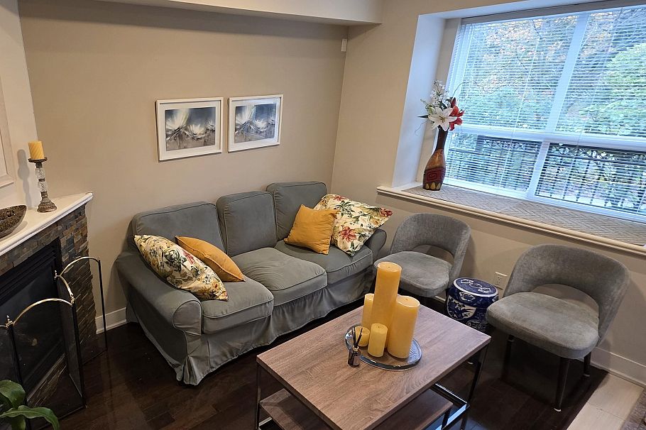 665 W 15th Street North Vancouver, BC - 3