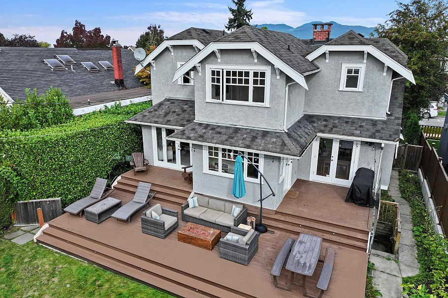 2138 W 21st Avenue Vancouver, BC - 1