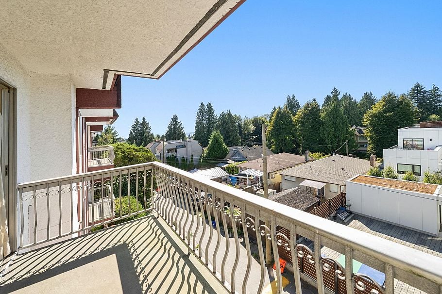 309 135 W 21st Street North Vancouver, BC - 7