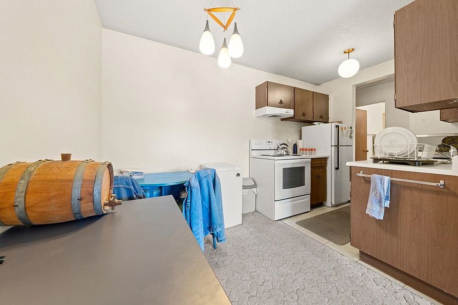 309 135 W 21st Street North Vancouver, BC - 15