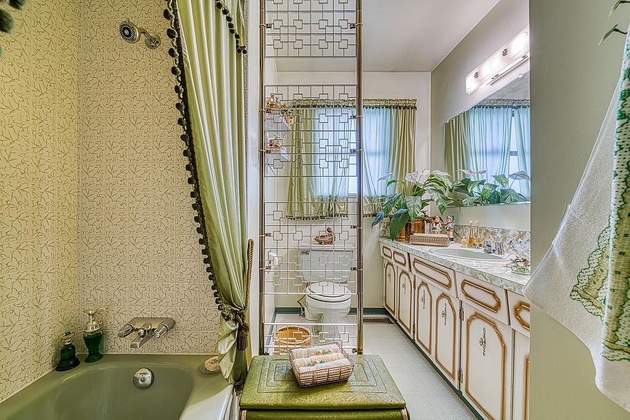 896 E 56th Avenue Vancouver, BC - 13