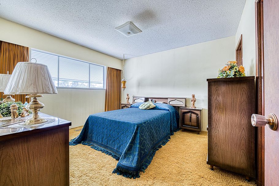 896 E 56th Avenue Vancouver, BC - 9