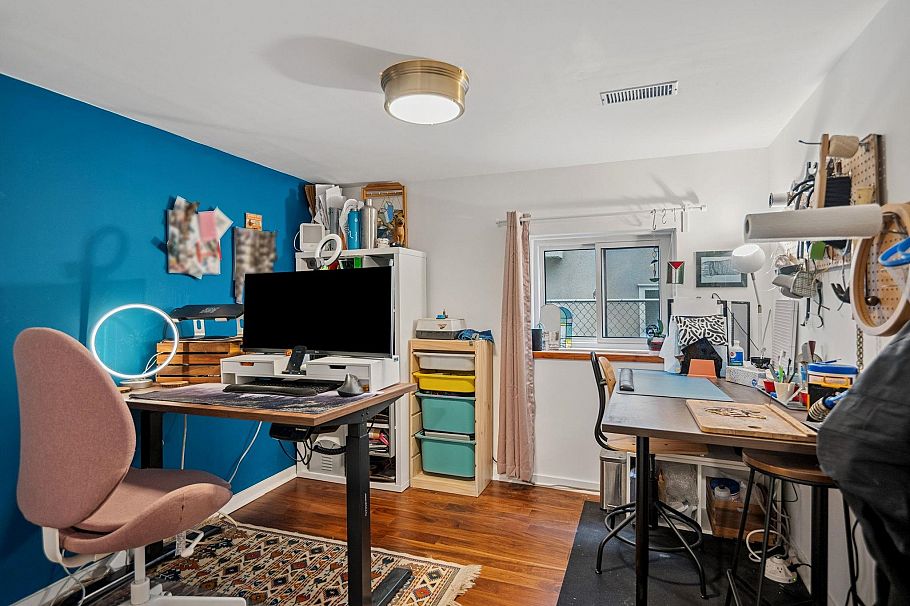 1652 E 33rd Avenue Vancouver, BC - 32