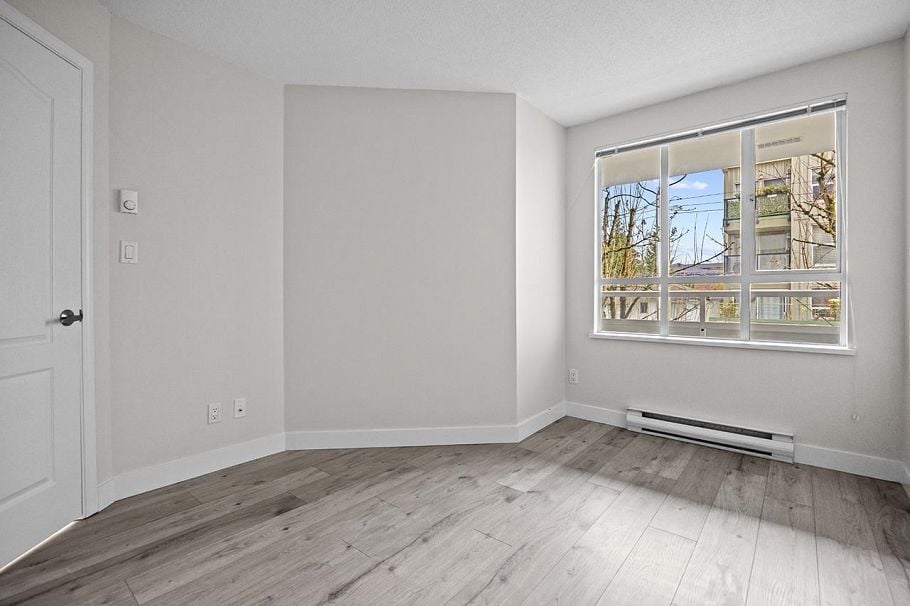 311 3489 Ascot Place Vancouver, BC - 5