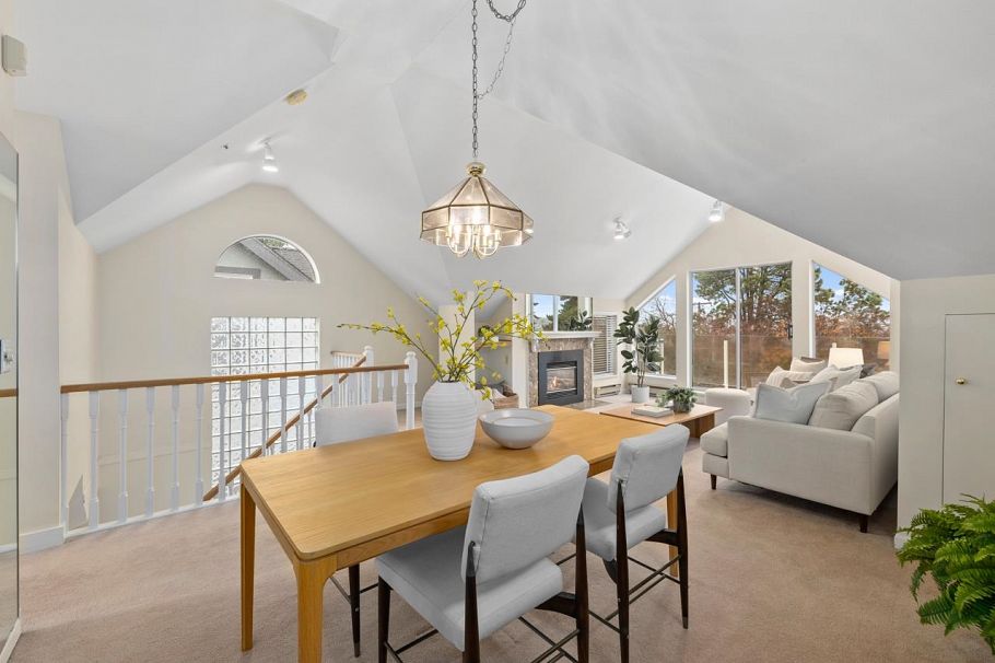 3274 W 1st Avenue Vancouver, BC - 9